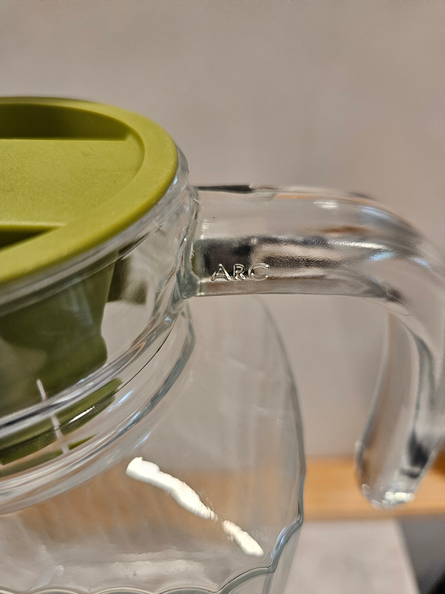 Arc France Pitchers | Set of 2