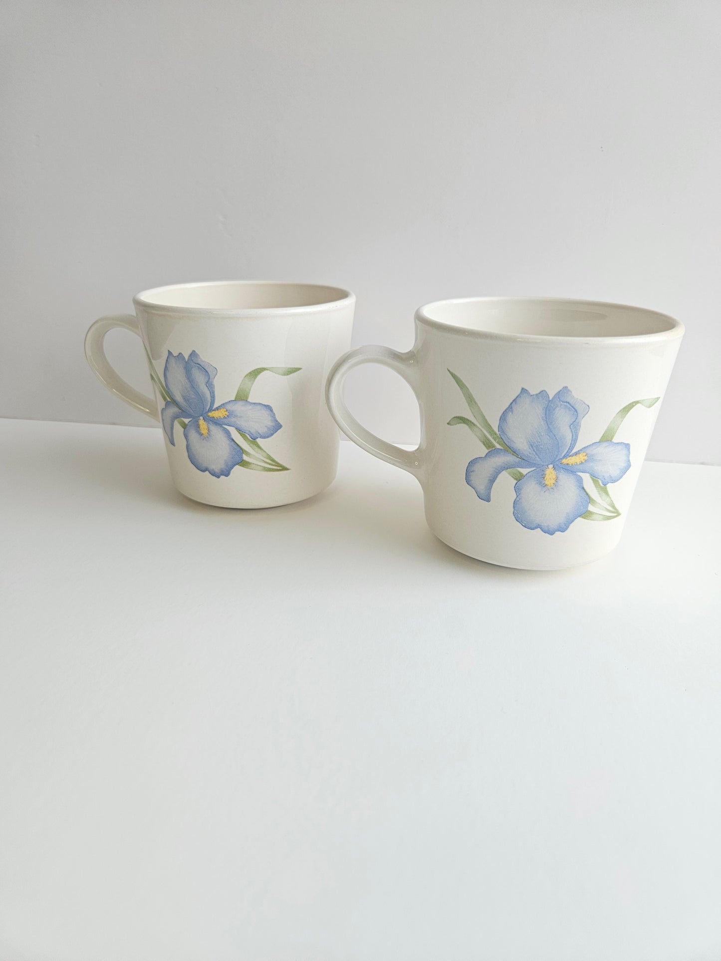 1980s Corelle Blue Iris Mugs | Set of 2 | 8oz | Corning | Vintage Stoneware