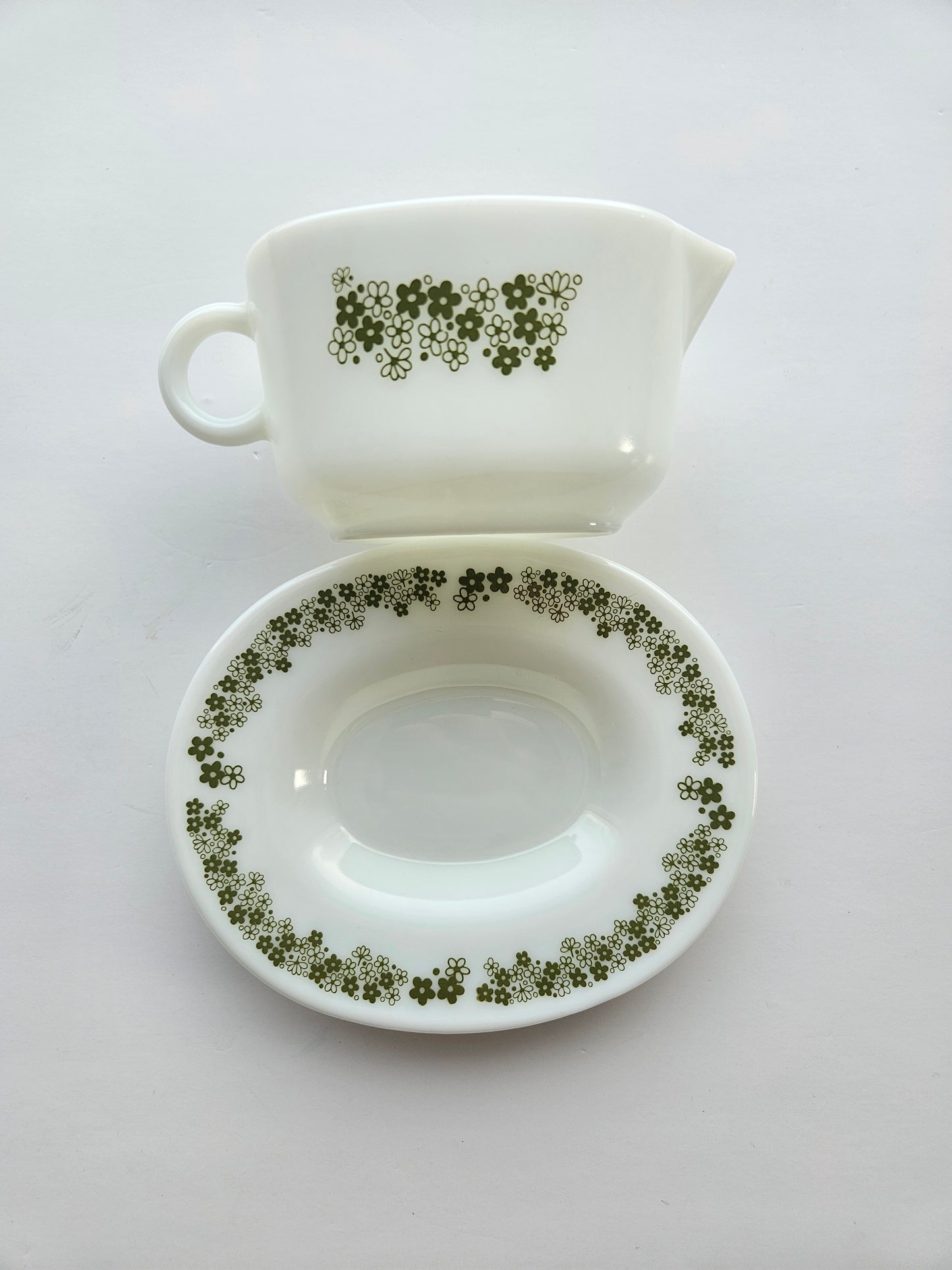 1972 Pyrex "Spring Blossom Green" Gravy Boat | Crazy Daisy | White Milk Glass | Made in USA | Vintage