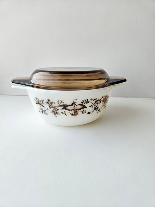 1980s Pyrex "Brown Floral Vine" Casserole Dish with Lid | 1.5QT | Made in UK | Vintage