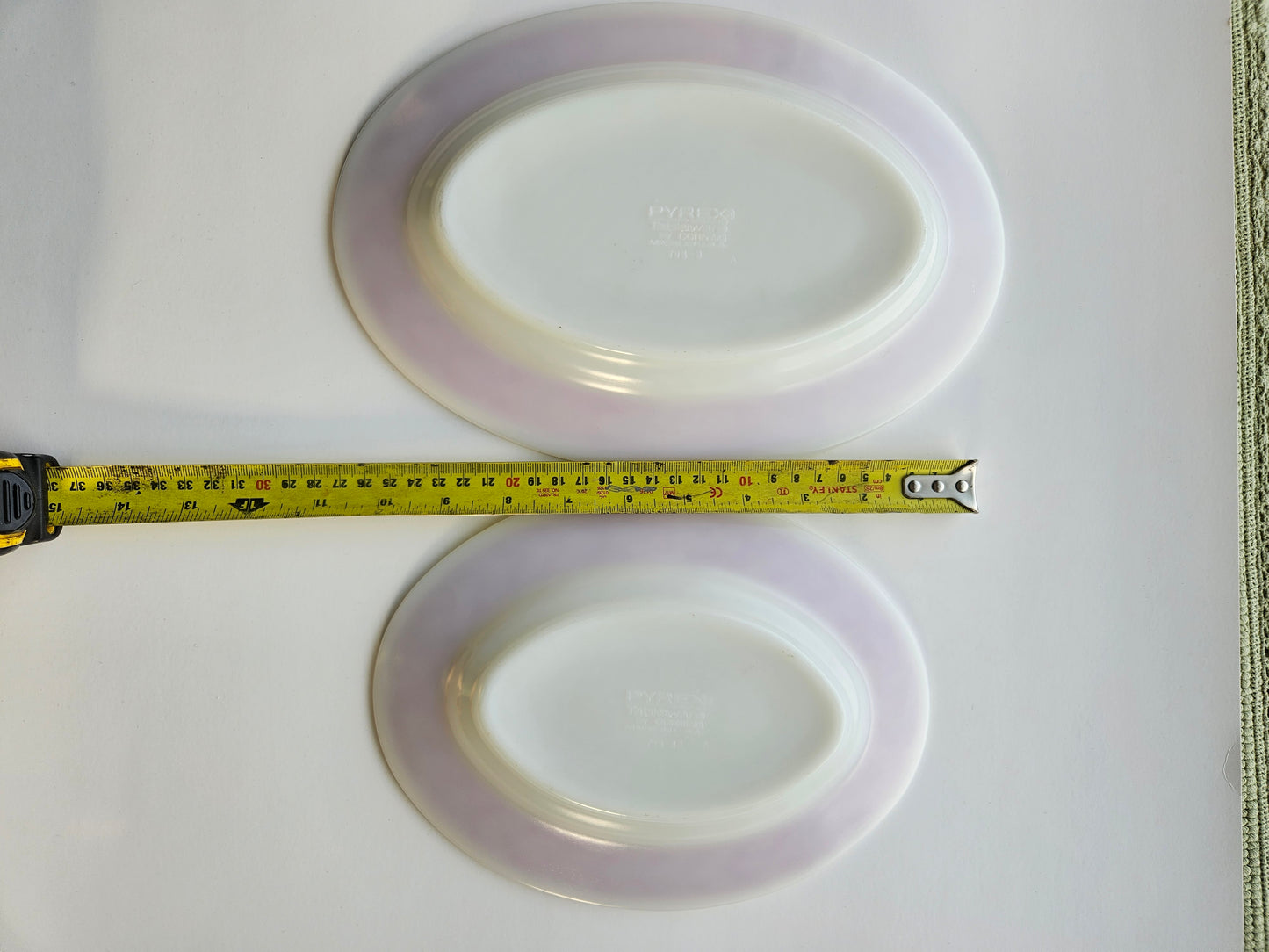 1959 Pyrex Red Laurel Leaf Plates | Set of 2 | Mid-Century Modern | Vintage Collectible