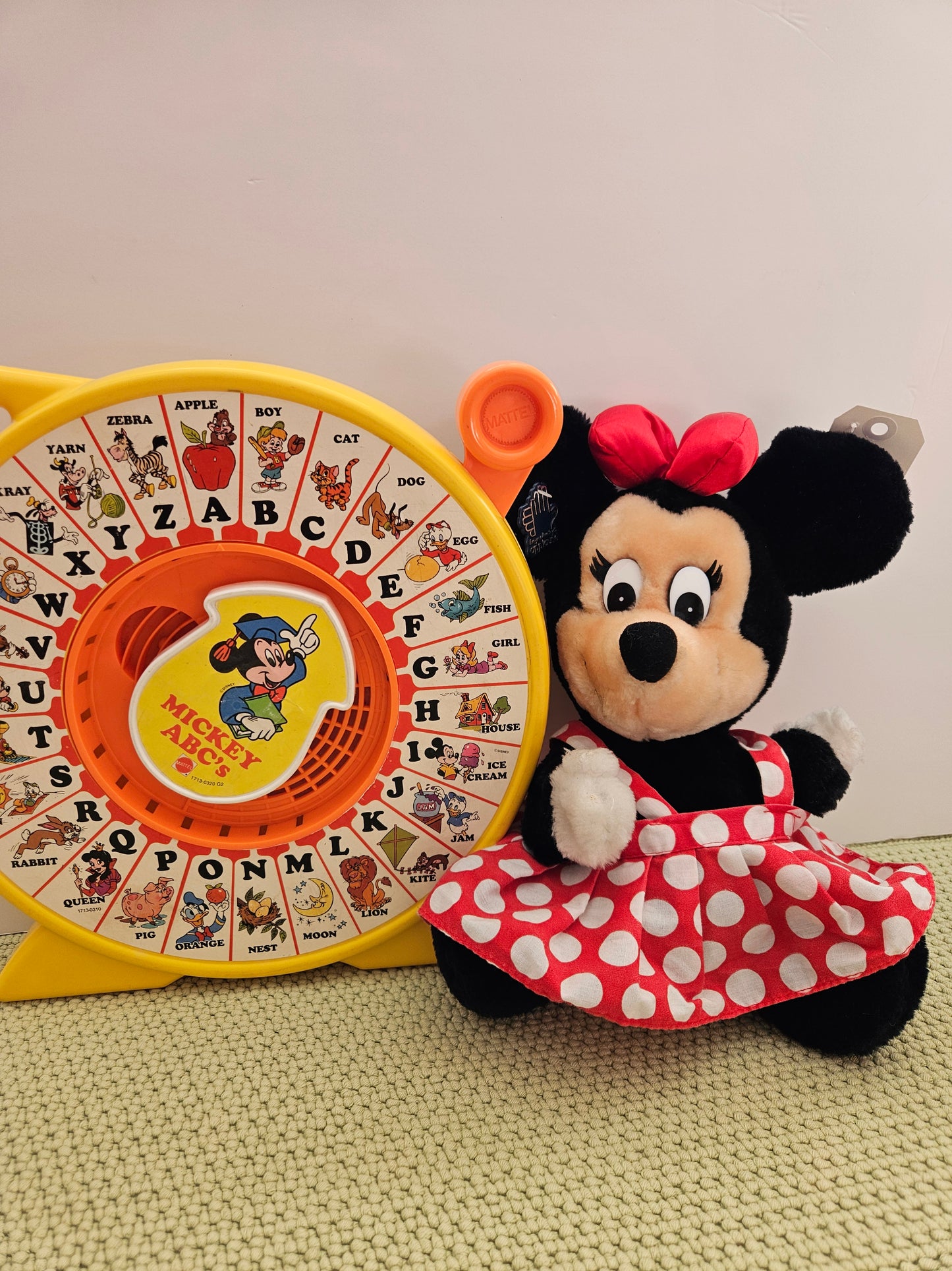 1970s–1989 Disney Vintage Toy Bundle | Minnie Mouse Puppet & Mattel See N' Say | Applause